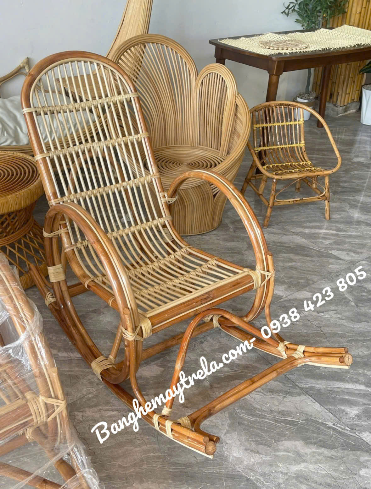 Ghế bập bênh mây tự nhiên nhỏ gọn giá rẻ